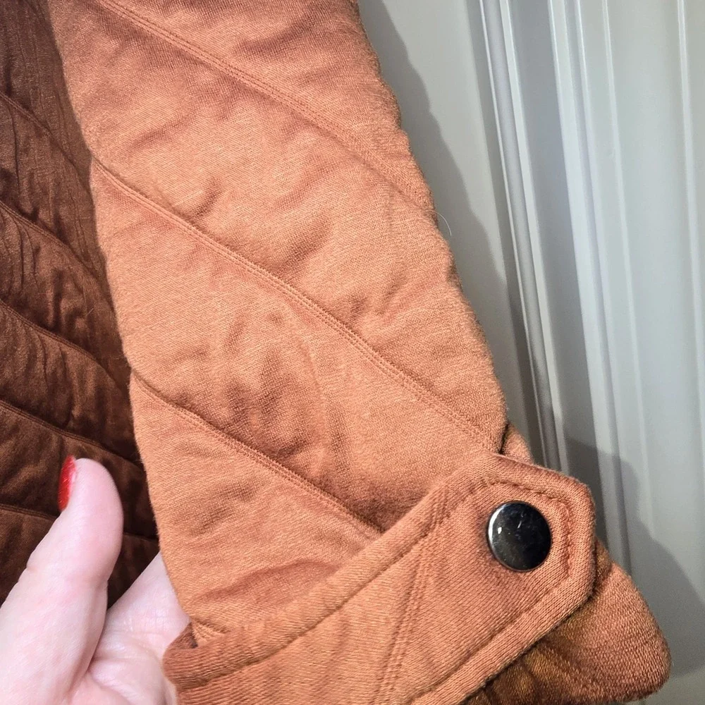 Women's Steve Madden Quilted Belted Coat in Rust‎ Color, Size Small